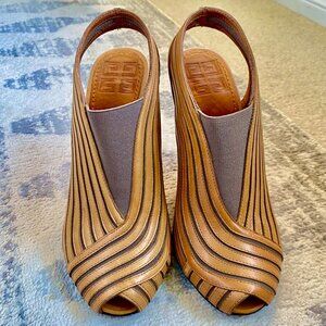 Givenchy 00s Peep Toe Slingback Tan Leather Heels
